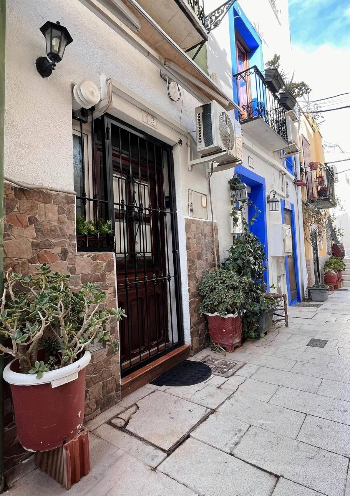 Apartamento En Casco Antiguo De Alicante Eksteriør bilde